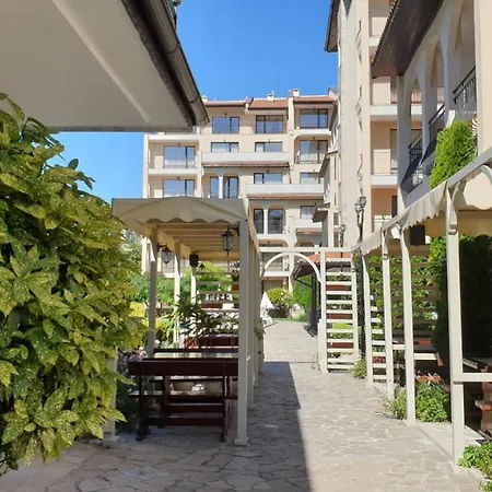 Rose Of Village Cacao Beach, Sunny Beach - Apartellocom サニービーチ